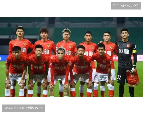 东方队与广州恒大激战正酣谁能在这场较量中笑到最后